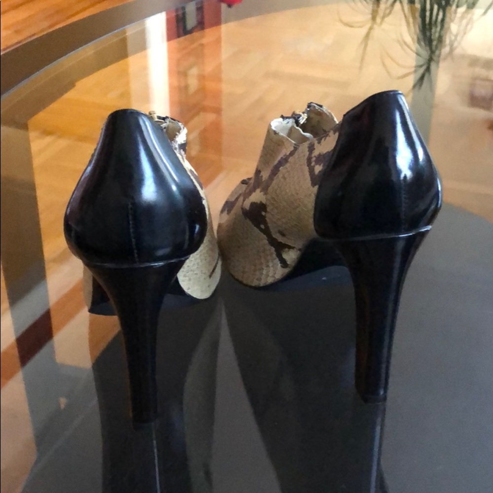 Michael Kors Shoes - Picture 3 of 8